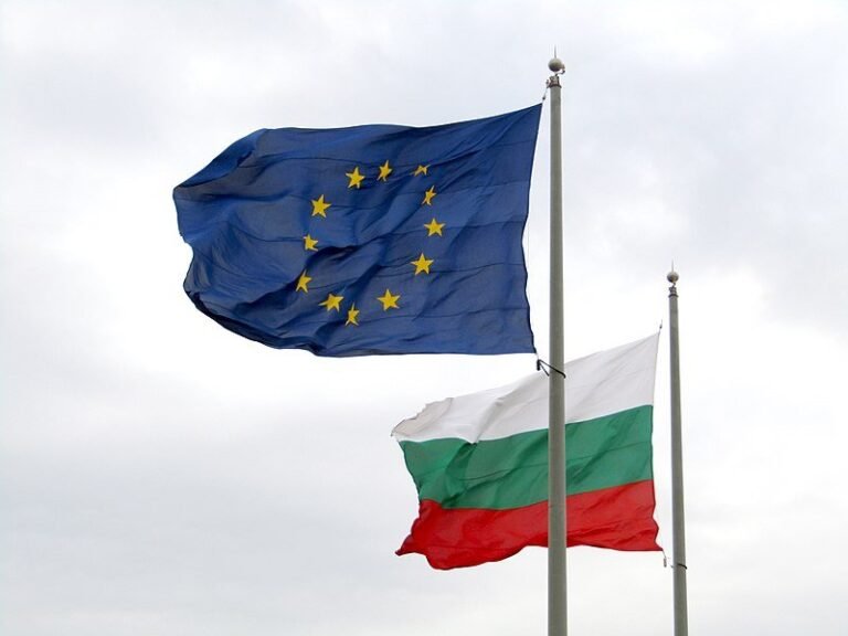 EU_and_Bulgarian_flags